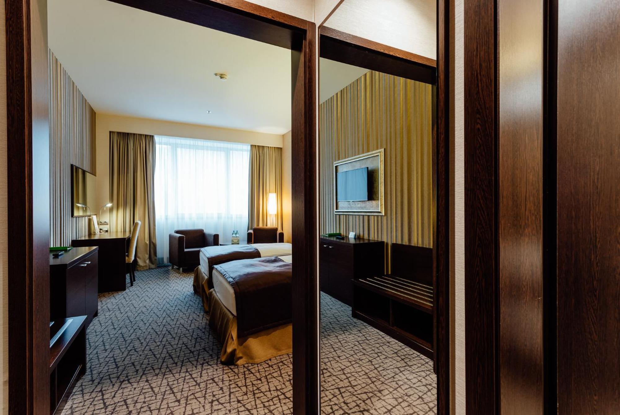 Holiday Inn Zilina By Ihg Exterior photo