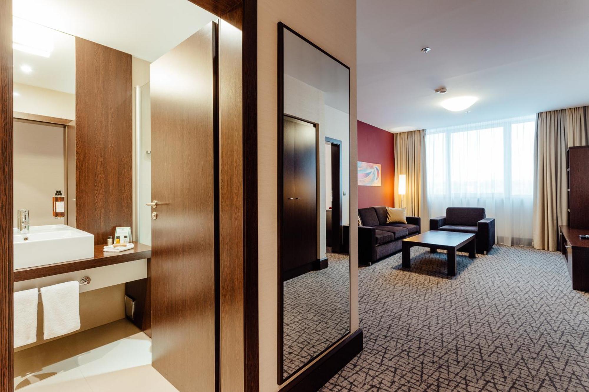 Holiday Inn Zilina By Ihg Exterior photo