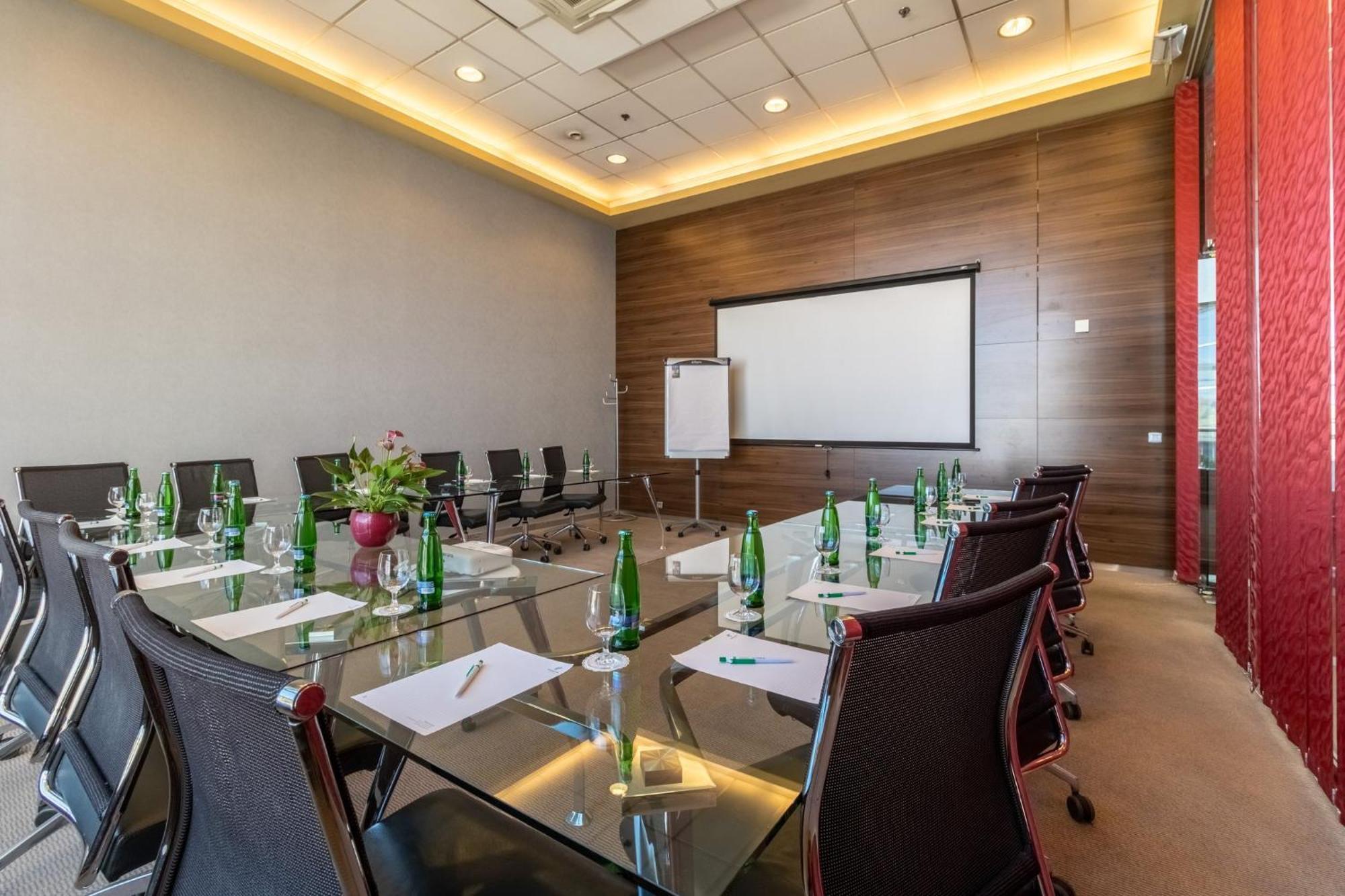 Holiday Inn Zilina By Ihg Exterior photo